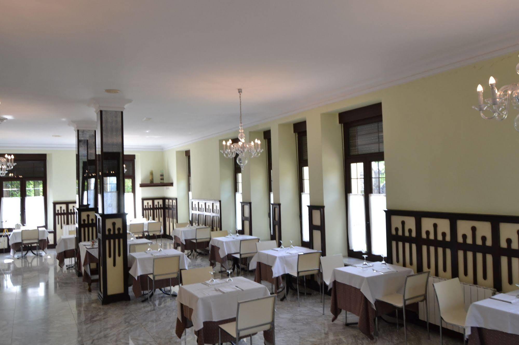 Gran Hotel Balneario De Lierganes Luaran gambar